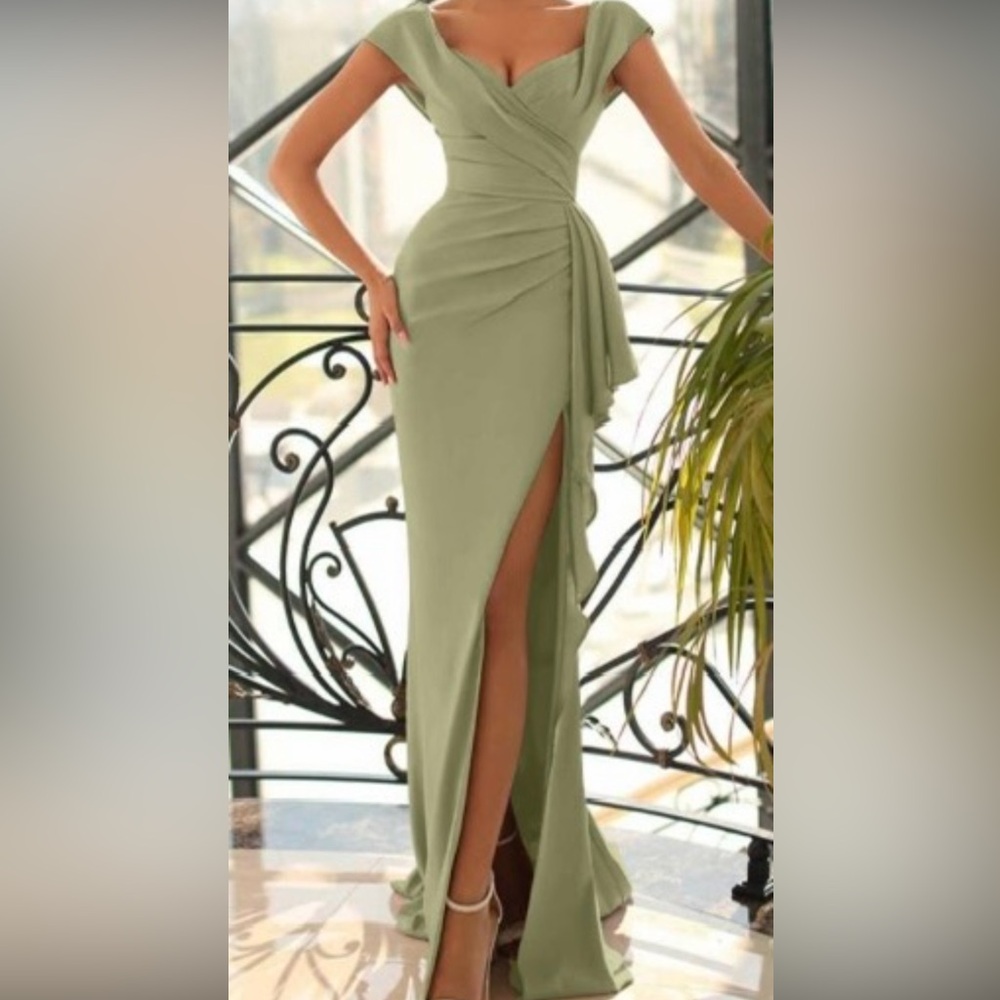 Stunning classy Moss Green Evening Gown
